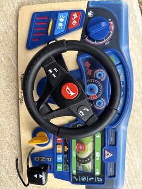 Melissa & Doug Vroom & Zoom Wooden Dashboard Steering Wheel Toy (tested-working)